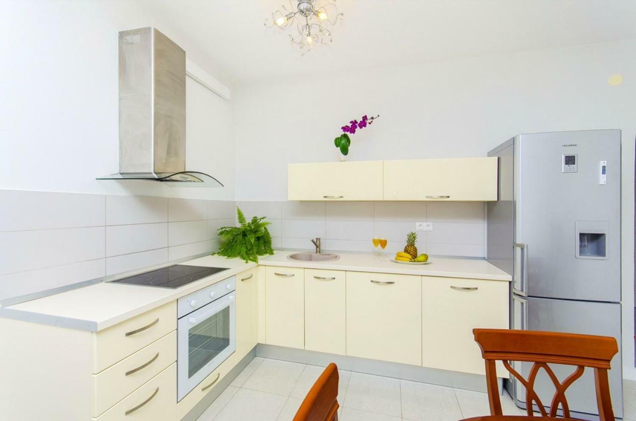 Apartments Marina Split Extérieur photo